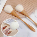 High-quality dust cleaning nail brushes with soft bristles and wooden handles, perfect for manicures and makeup.